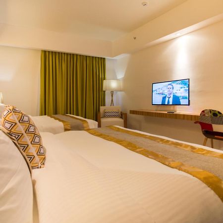 Ferra Hotel And Garden Suites Balabag  Zewnętrze zdjęcie