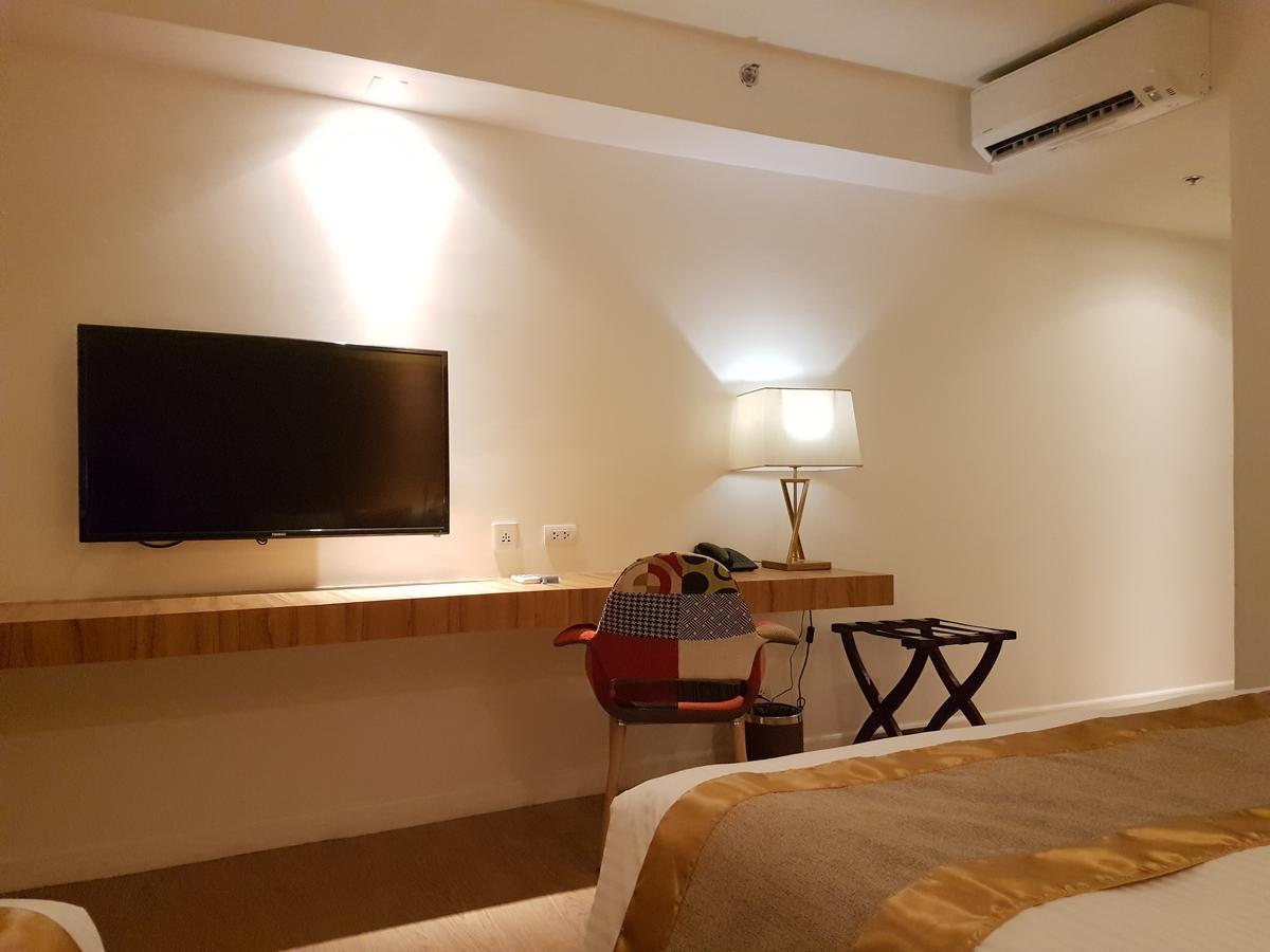 Ferra Hotel And Garden Suites Balabag  Zewnętrze zdjęcie