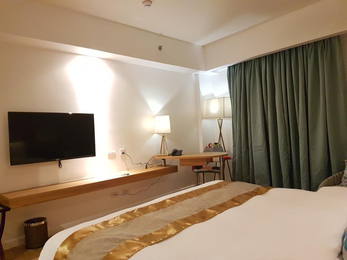 Ferra Hotel And Garden Suites Balabag  Zewnętrze zdjęcie