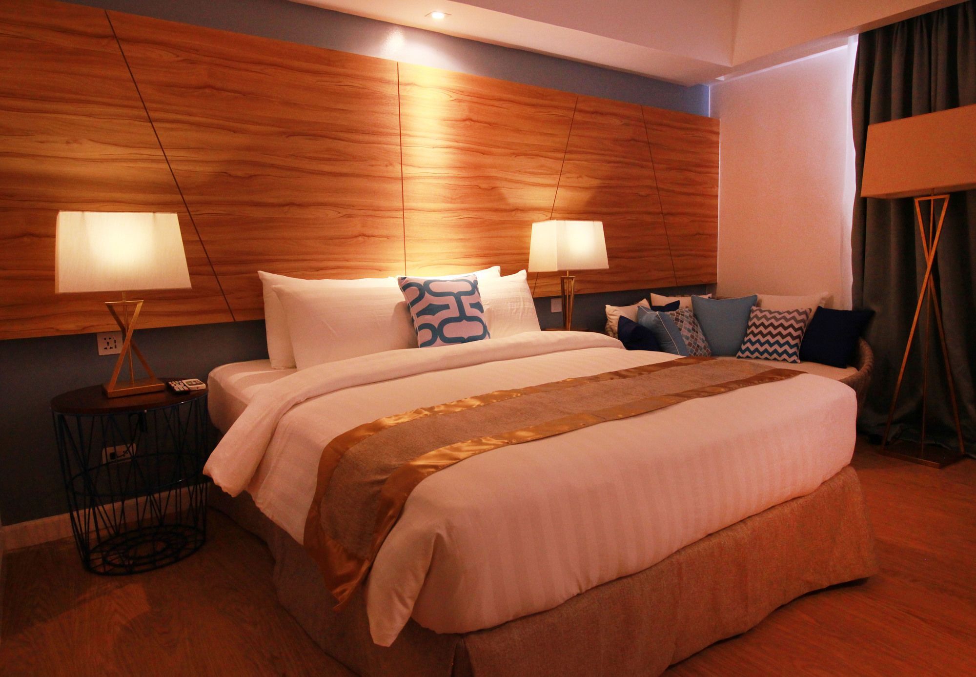 Ferra Hotel And Garden Suites Balabag  Zewnętrze zdjęcie