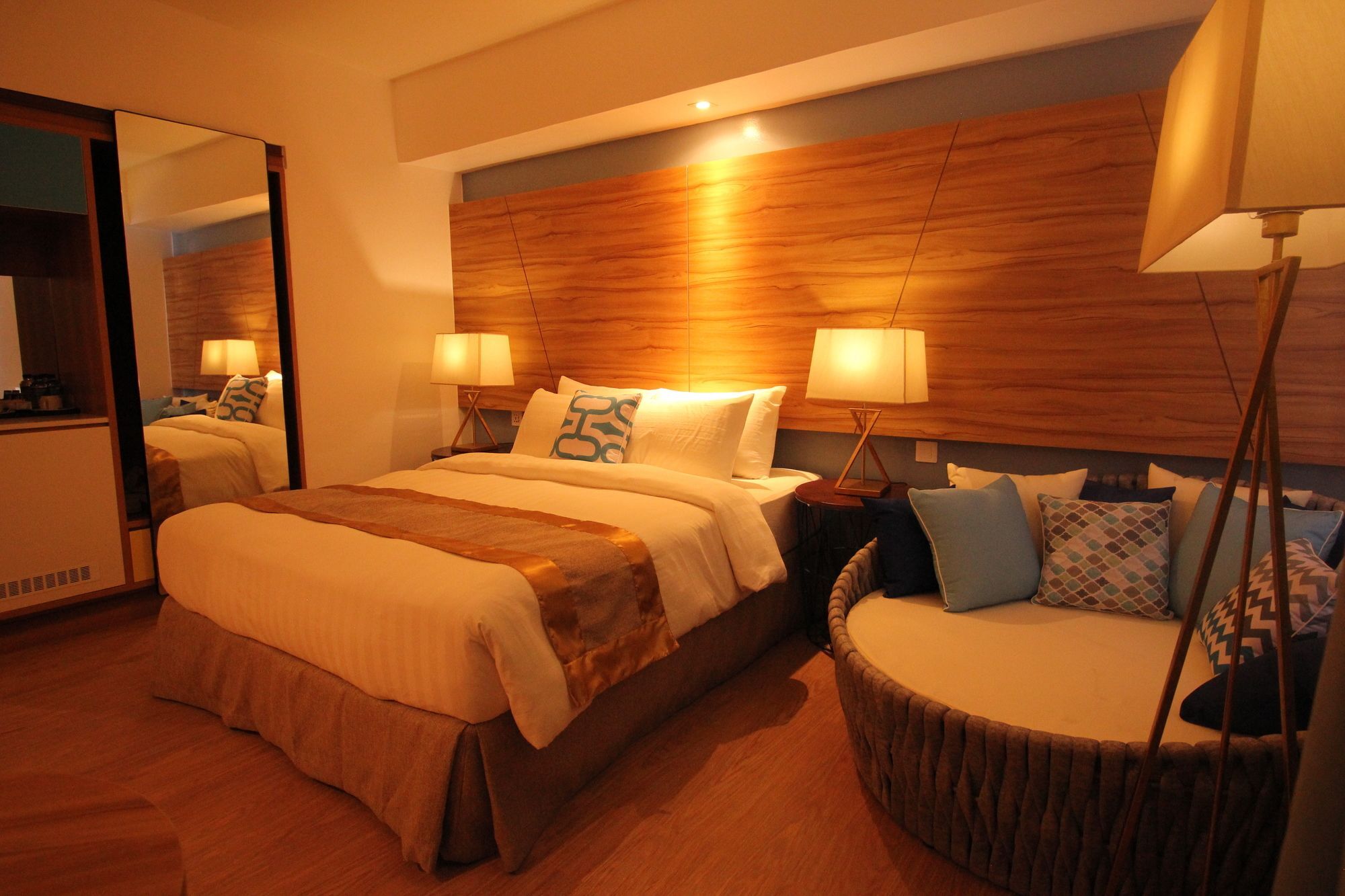 Ferra Hotel And Garden Suites Balabag  Zewnętrze zdjęcie